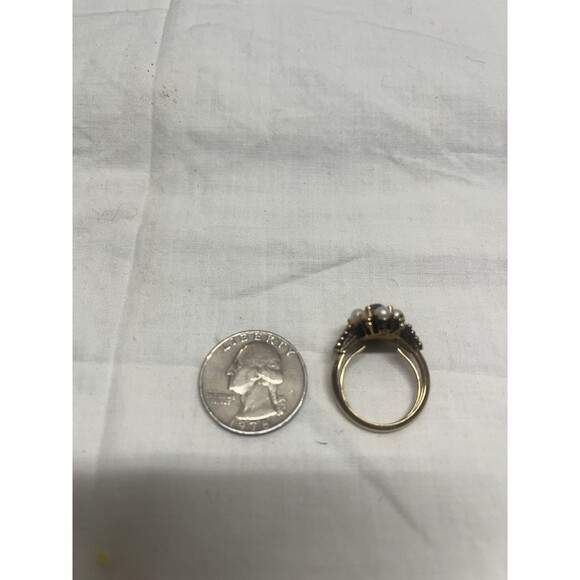 Vintage Avon Roseglow Ruby Red Crystal Ring Size 6 - Picture 2 of 6